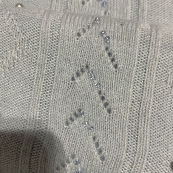 Basic editions VTG baby blue sweater Pearl like beads open knit design - Picture 4 of 9